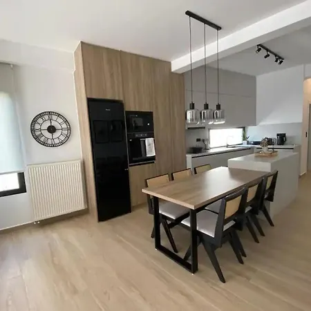 New Luxury In Glyfada Apartment *
